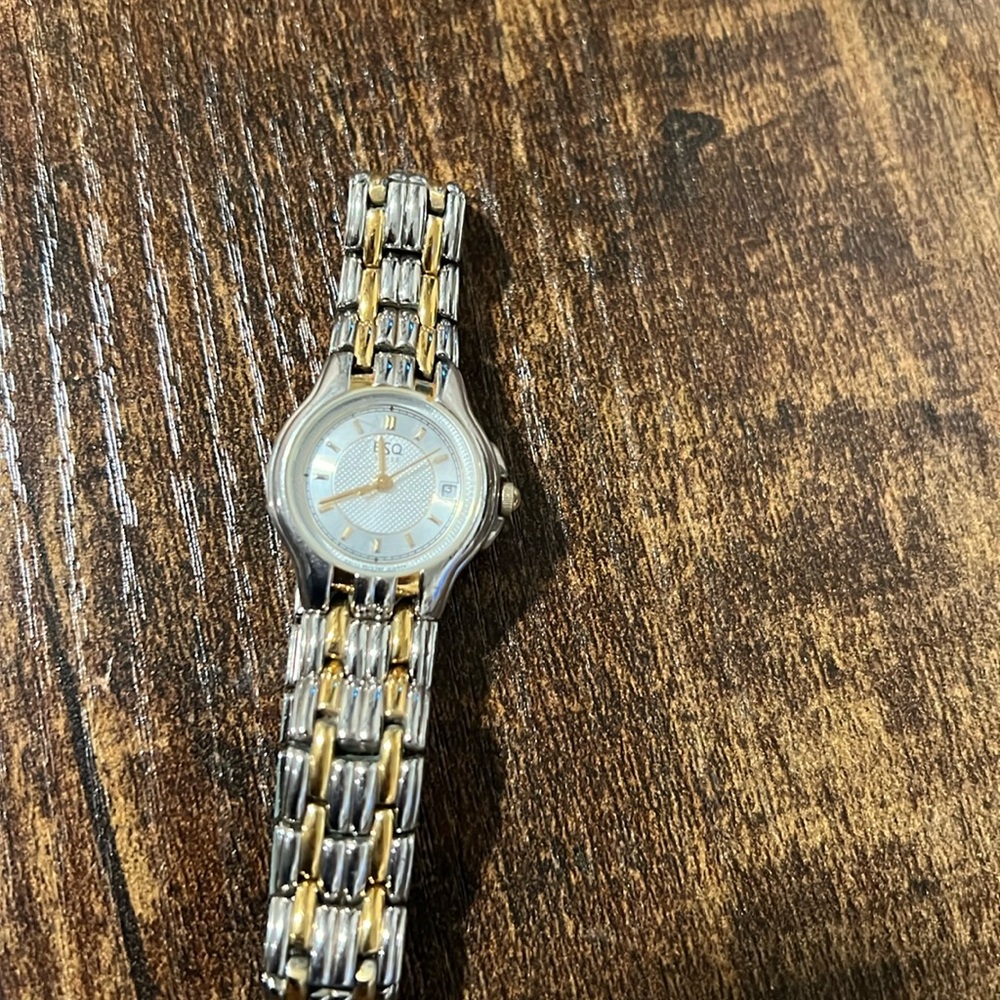 ESQ Watch